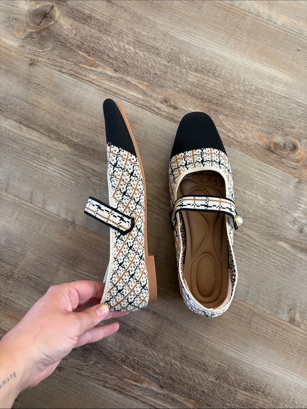 Black & Cream Tweed Mary Jane Flats - fits like a women’s size 6
